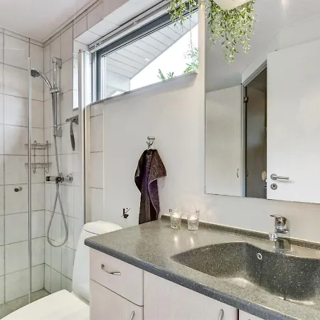 Сasa de vacaciones Freding - 250m To The Fjord By Interhome Børkop